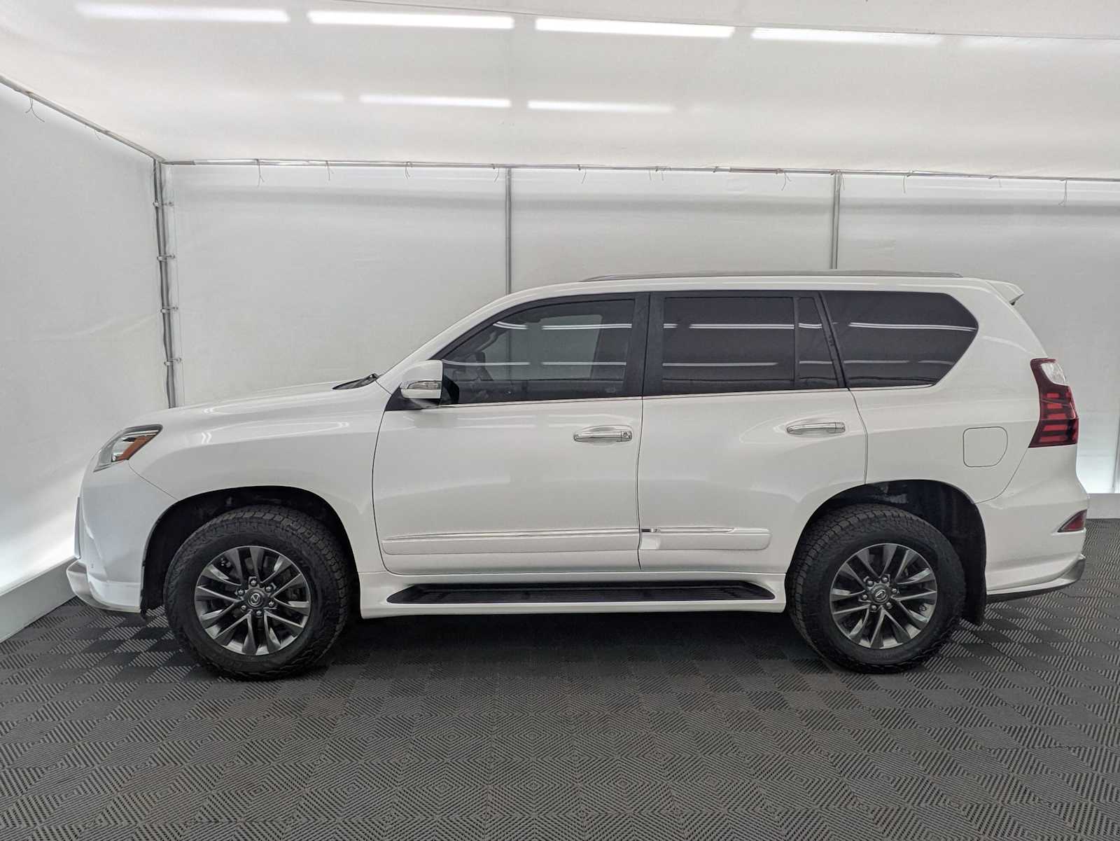 Thumbnail: 2018 Lexus GX - 3
