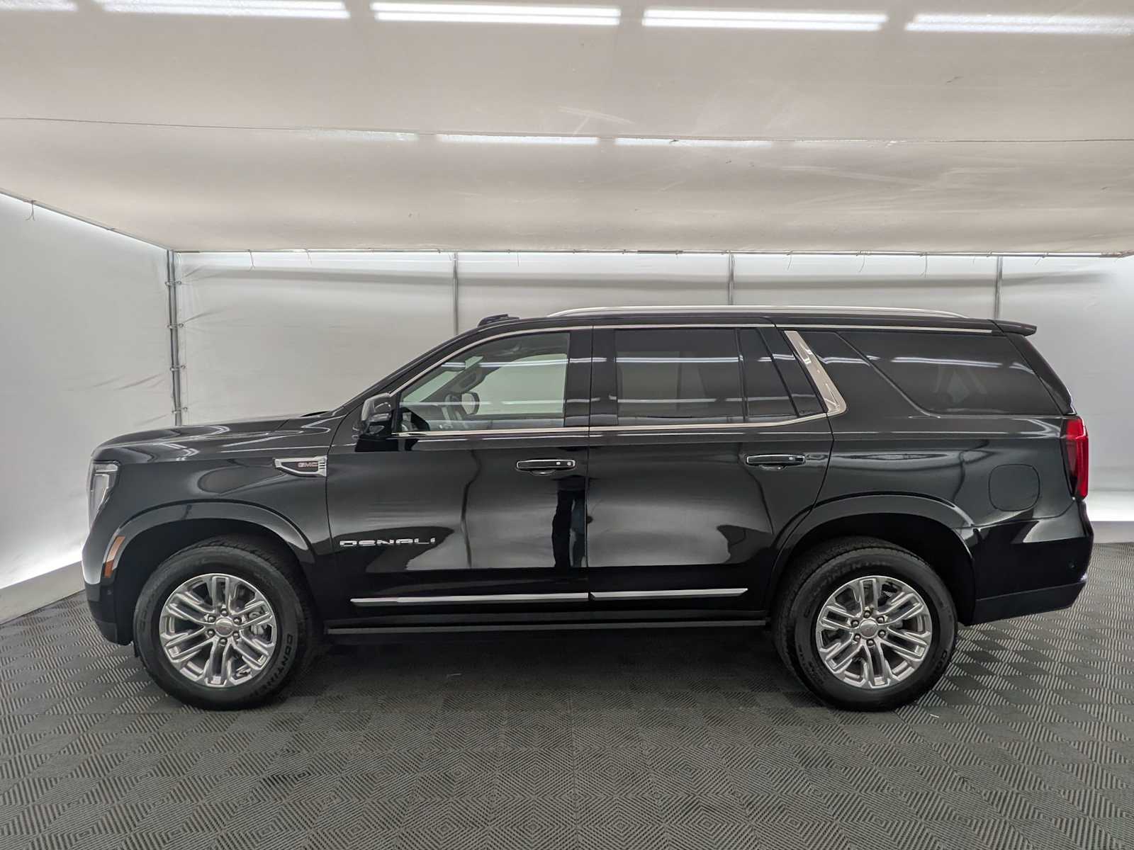 Thumbnail: 2025 GMC Yukon - 3