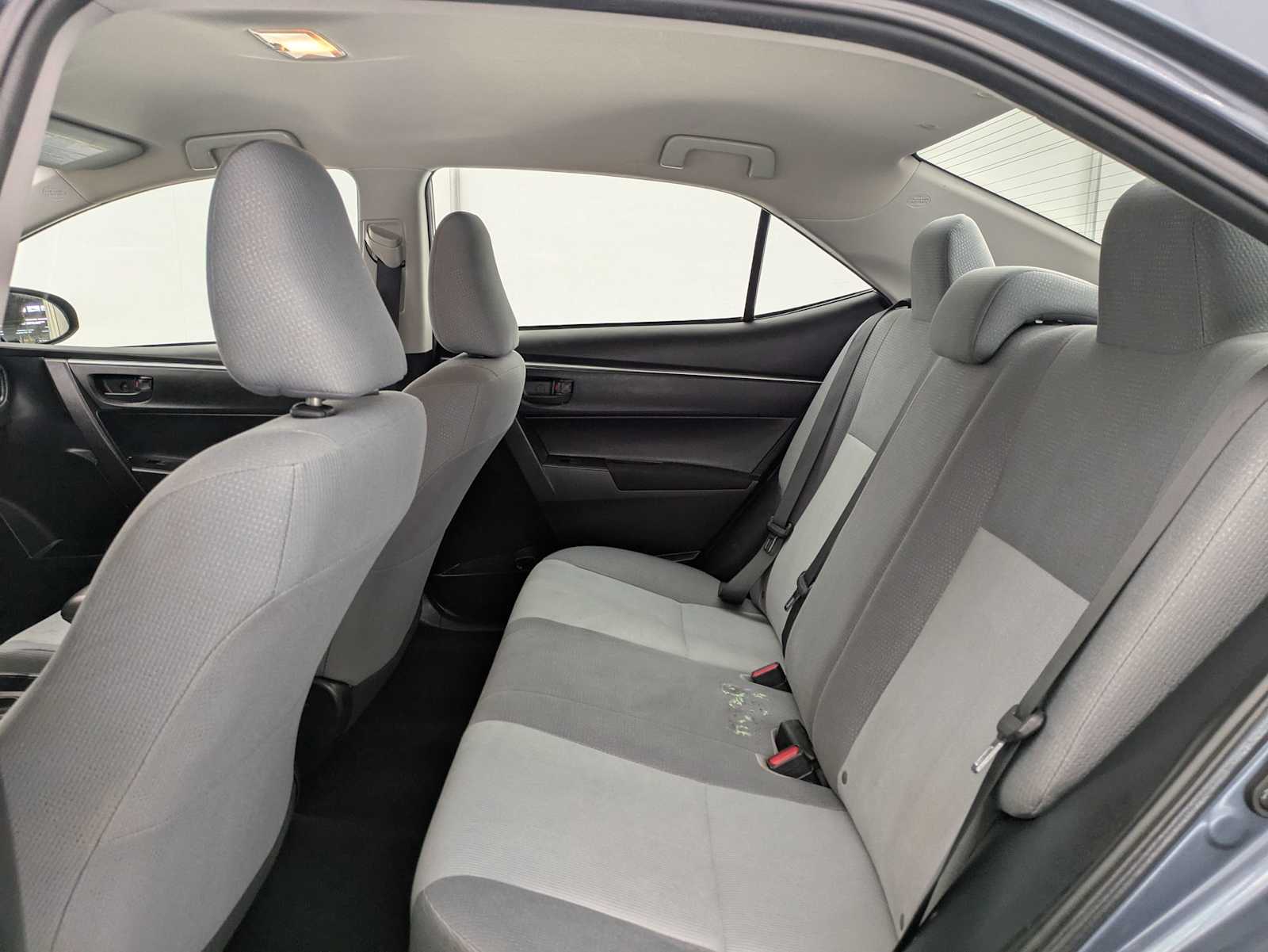 Thumbnail: 2015 Toyota Corolla - 19