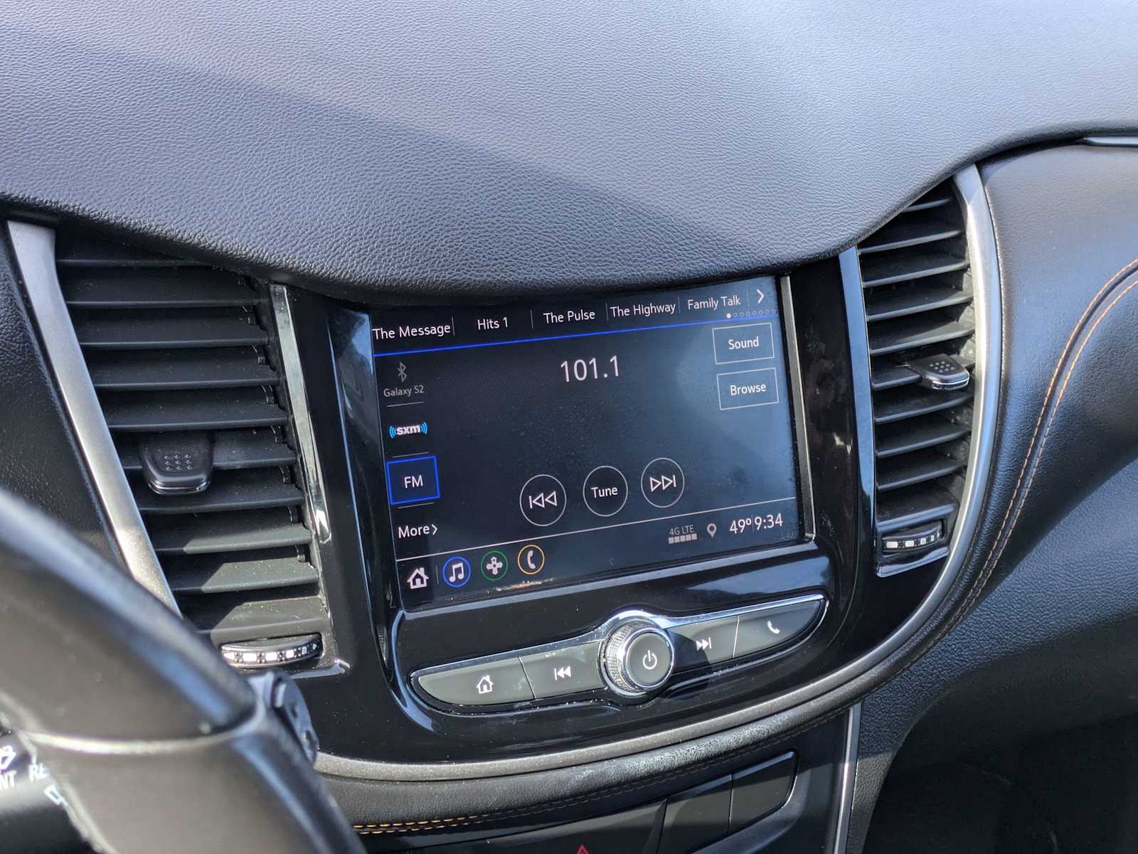 Thumbnail: 2020 Chevrolet Trax - 30