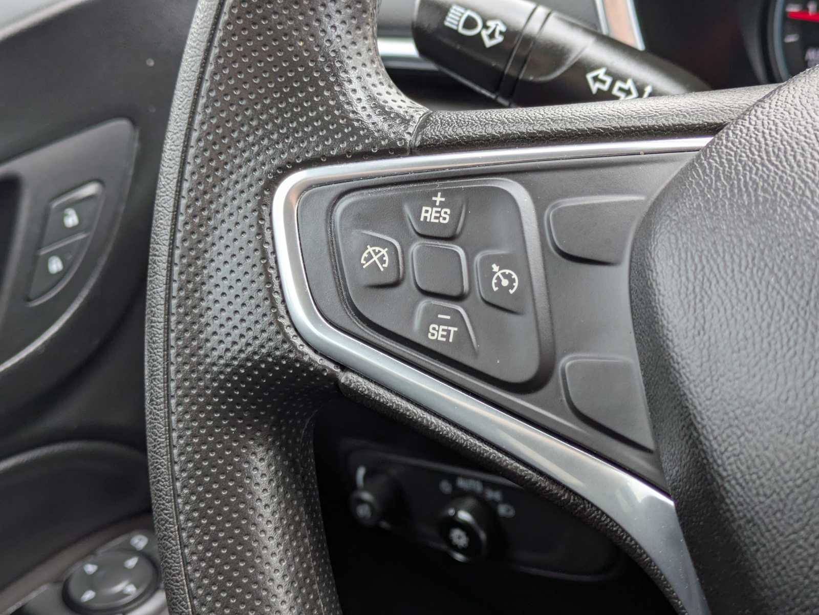 Thumbnail: 2019 Chevrolet Equinox - 24
