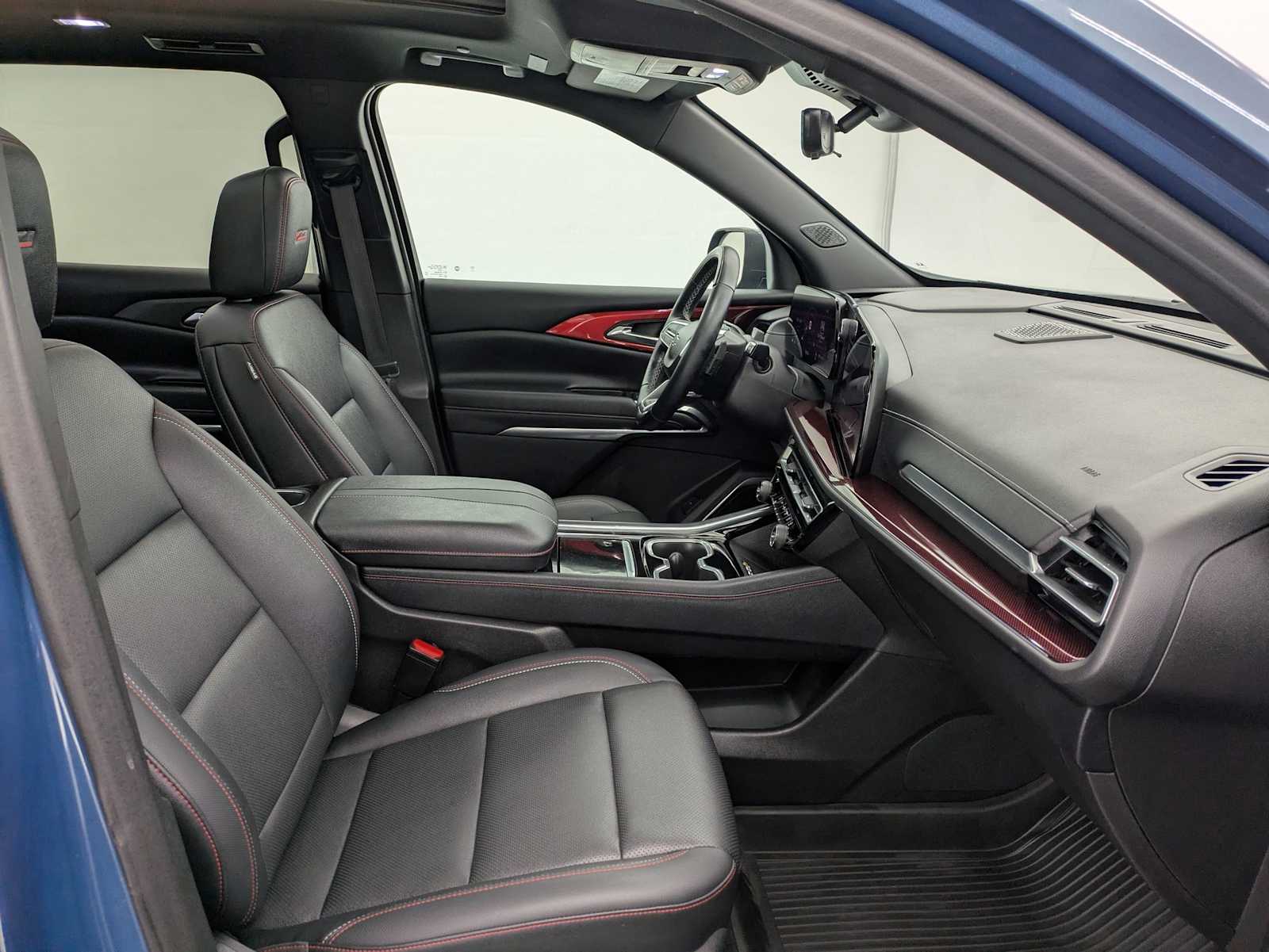 Thumbnail: 2024 Chevrolet Traverse - 22