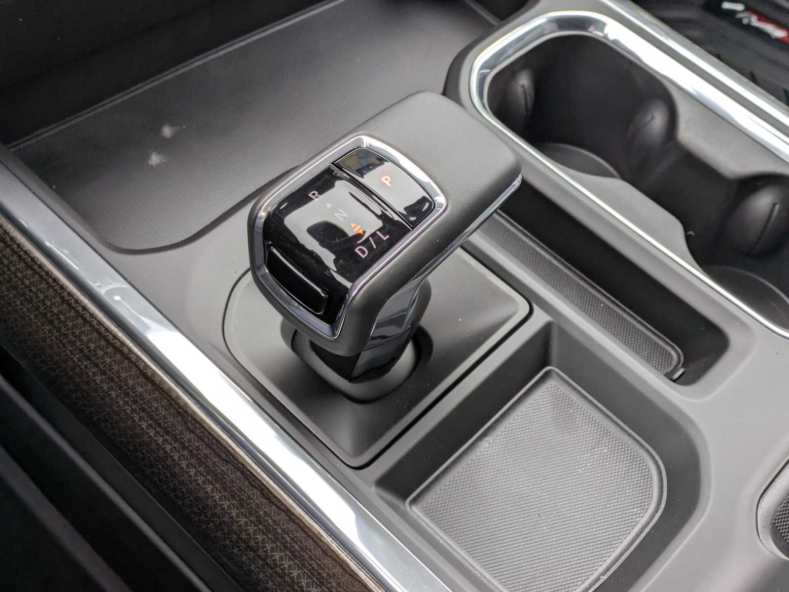 Thumbnail: 2026 Chevrolet Silverado 1500 - 32