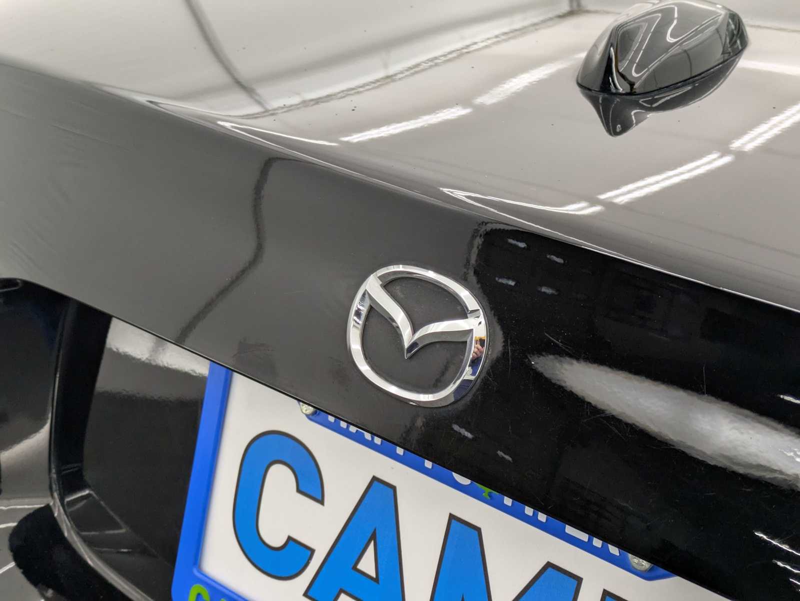 Thumbnail: 2011 Mazda MX-5 Miata - 11