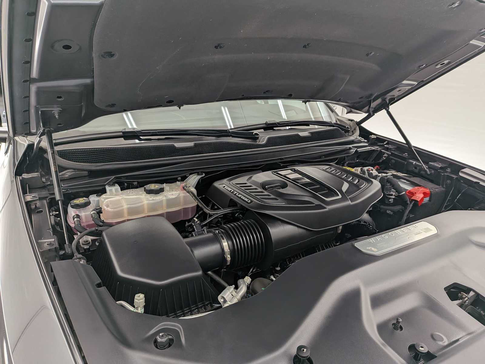 Thumbnail: 2024 Jeep Grand Wagoneer - 14