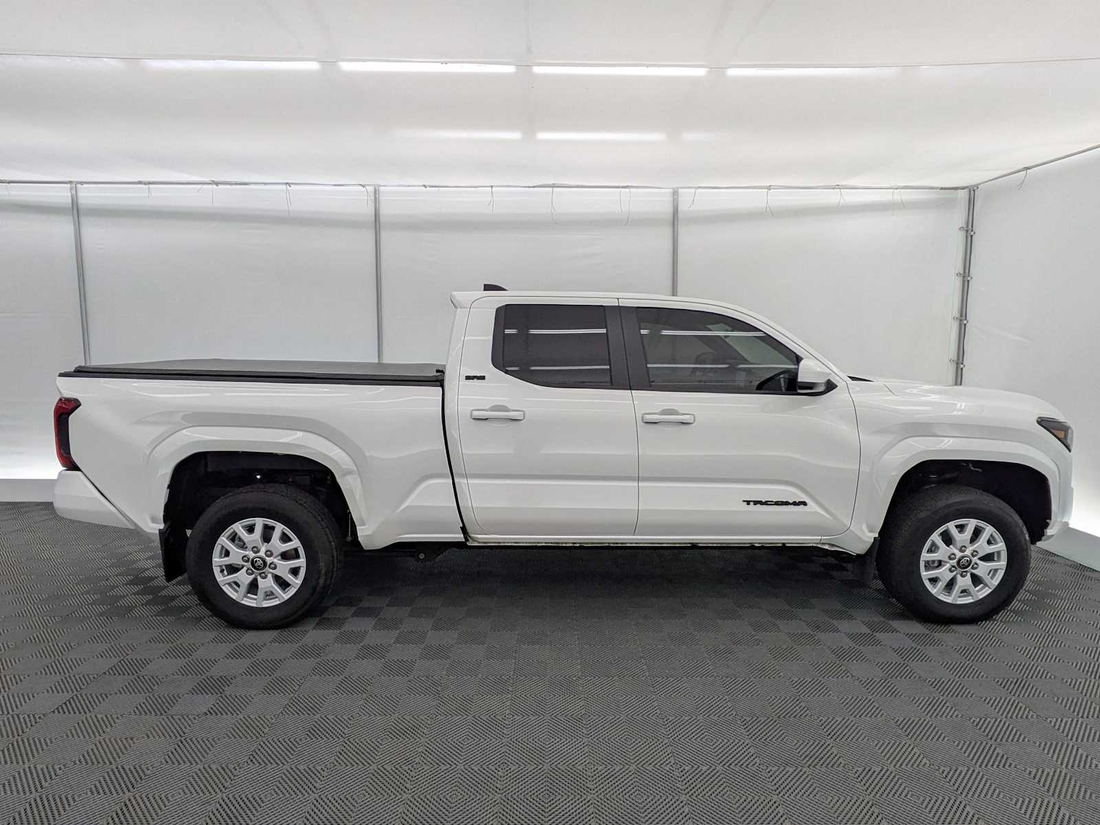 Thumbnail: 2024 Toyota Tacoma - 7