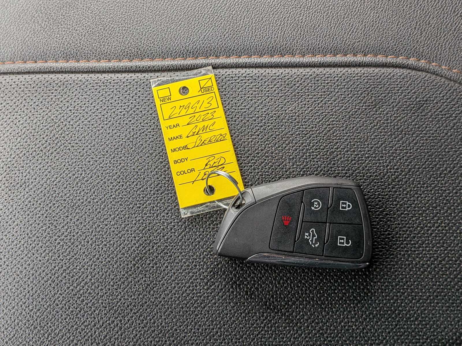 Thumbnail: 2023 GMC Sierra 1500 - 35