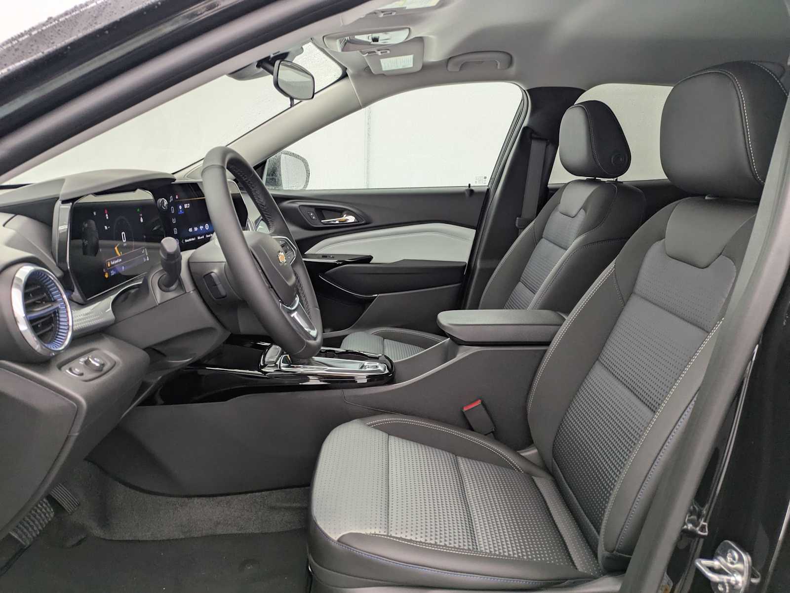 Thumbnail: 2026 Chevrolet Trax - 17