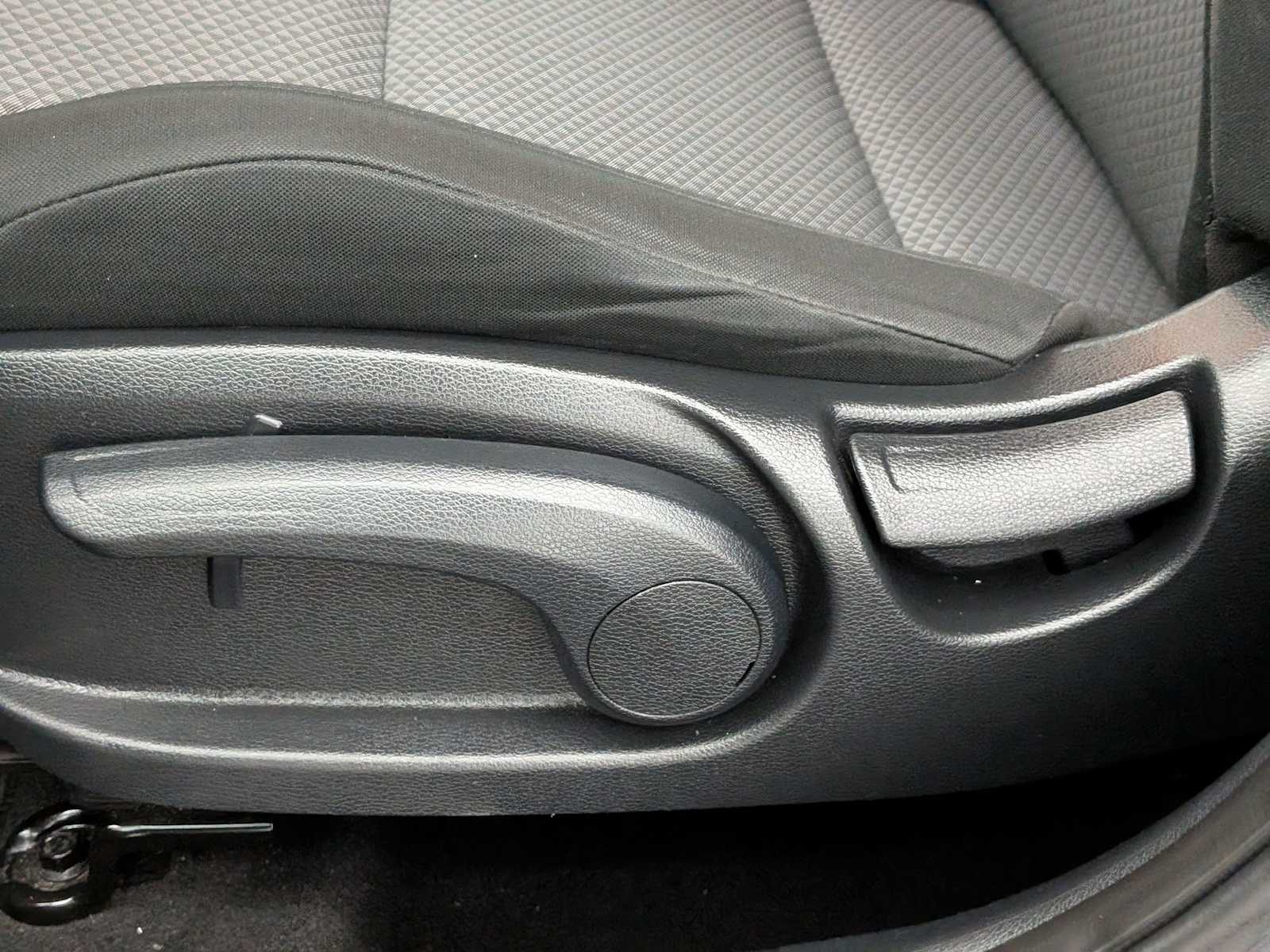 Thumbnail: 2023 Kia Soul - 17