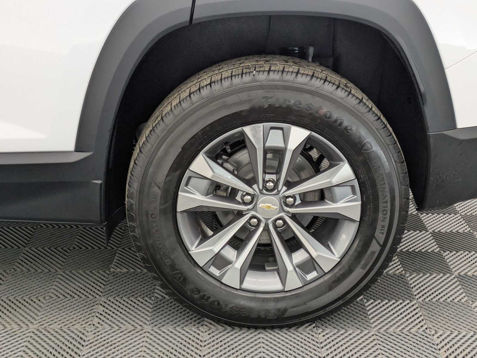 Thumbnail: 2026 Chevrolet Equinox - 13