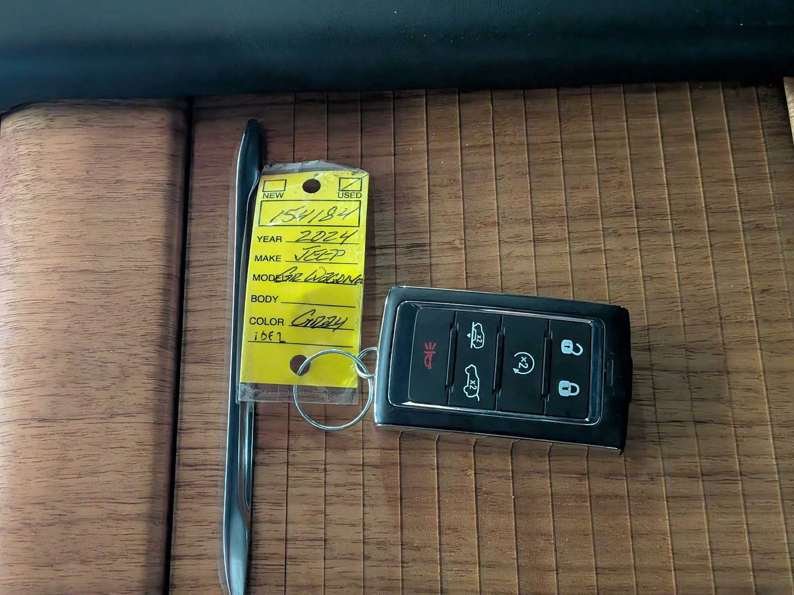 Thumbnail: 2024 Jeep Grand Wagoneer - 35