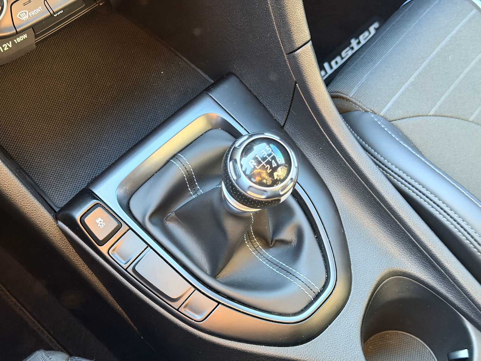 Thumbnail: 2022 Hyundai Veloster - 29