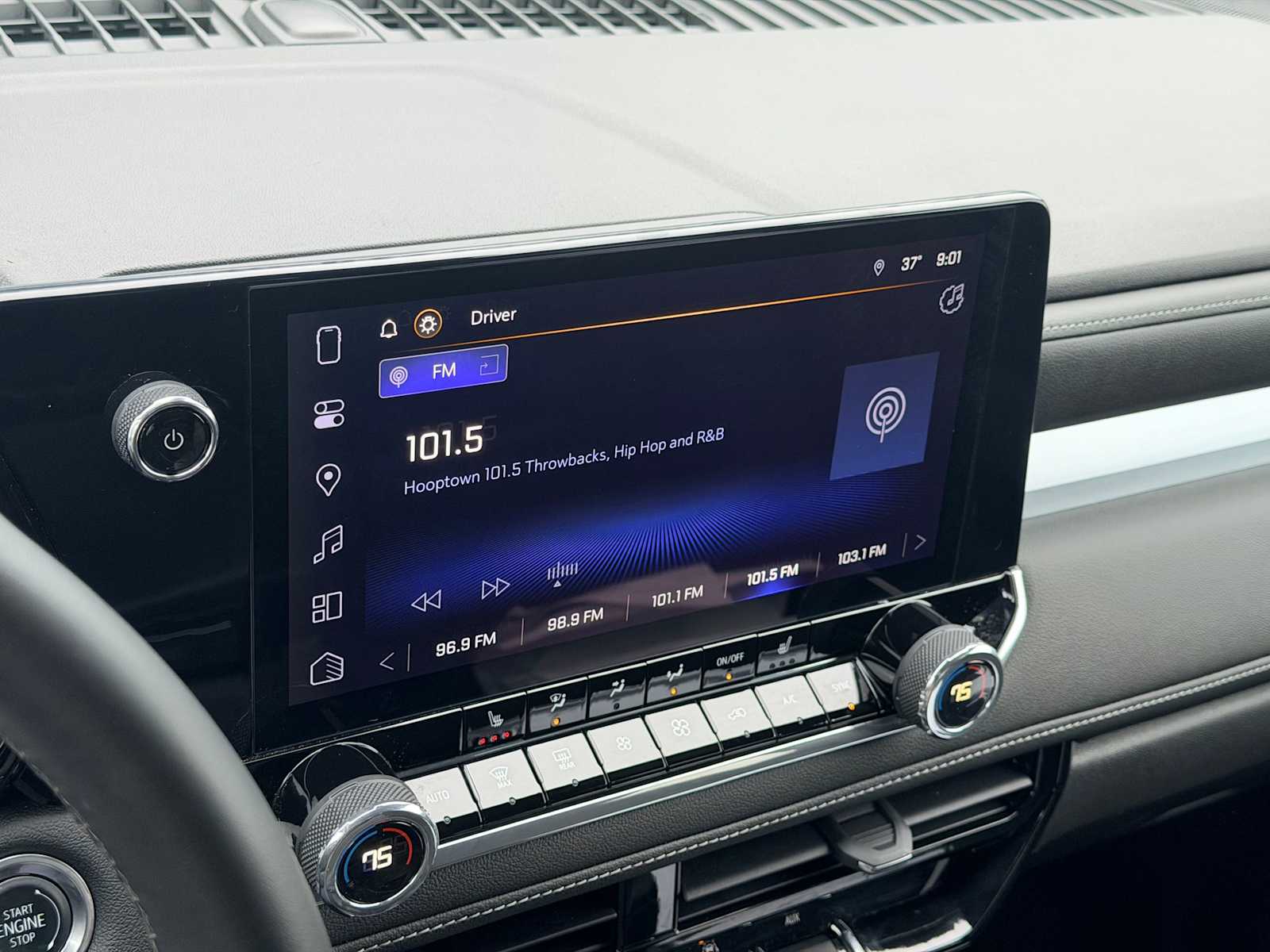 Thumbnail: 2024 Chevrolet Colorado - 28