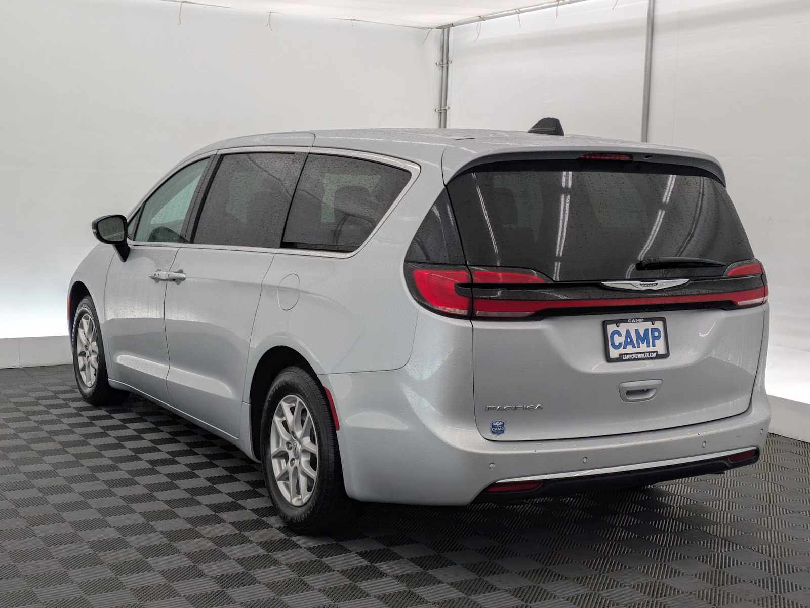Thumbnail: 2024 Chrysler Pacifica - 4