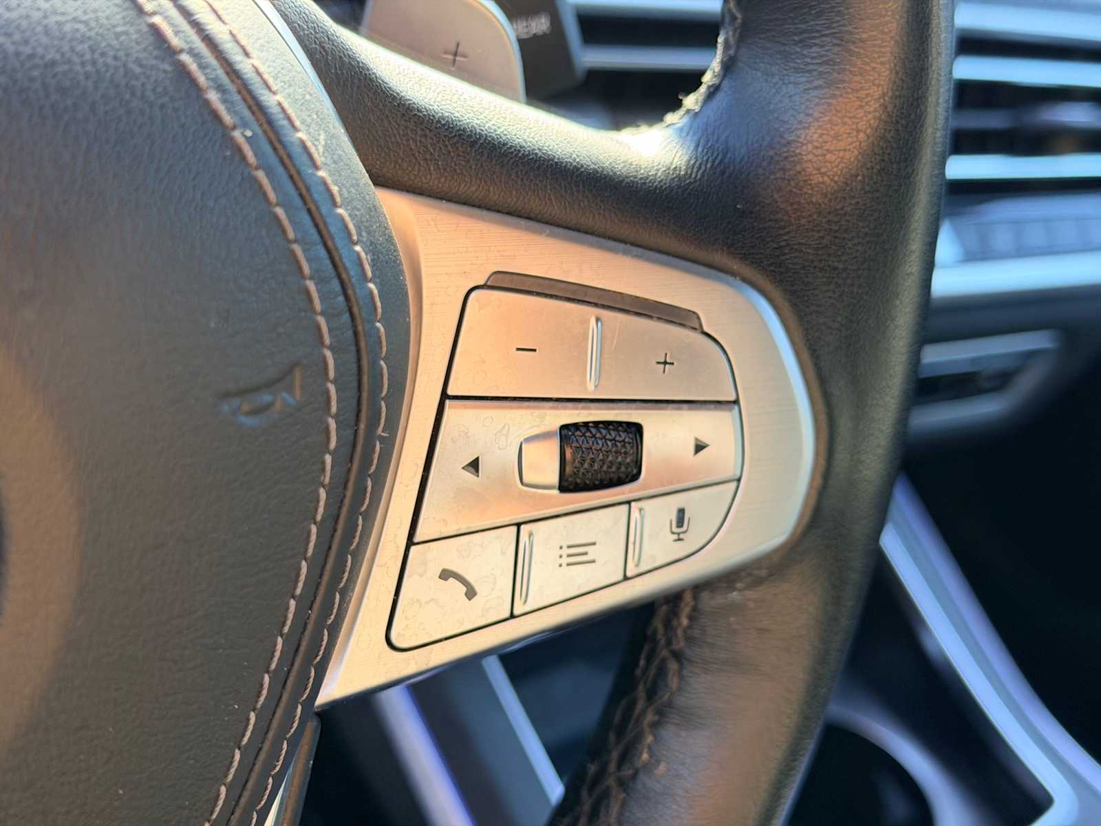 Thumbnail: 2022 BMW X7 - 26