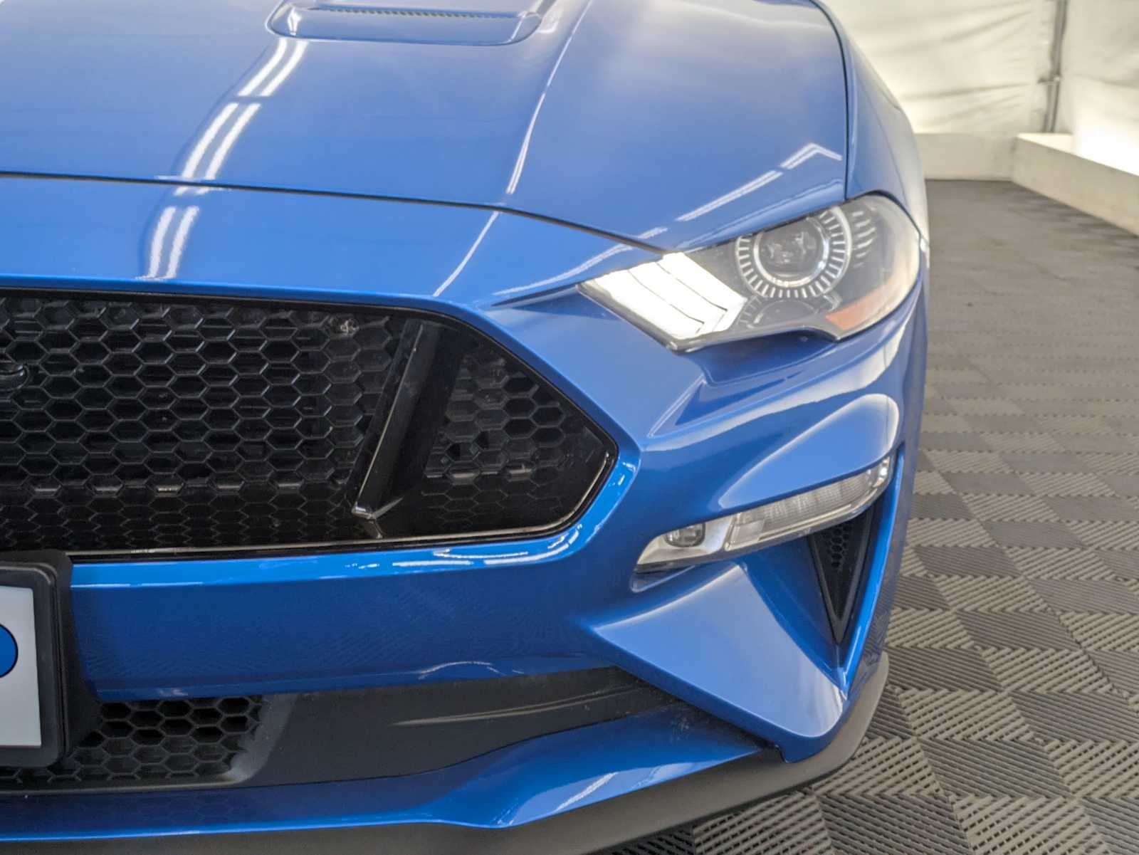 Thumbnail: 2019 Ford Mustang - 10