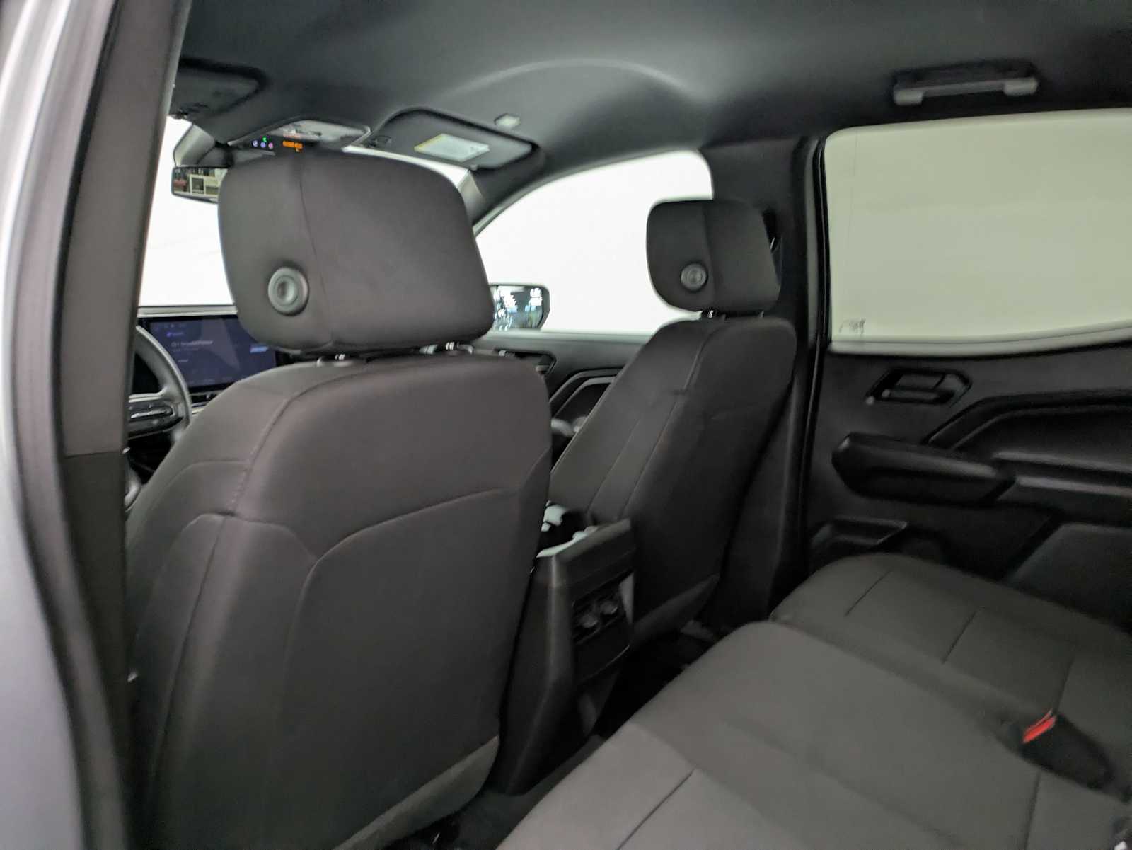 Thumbnail: 2024 Chevrolet Colorado - 17