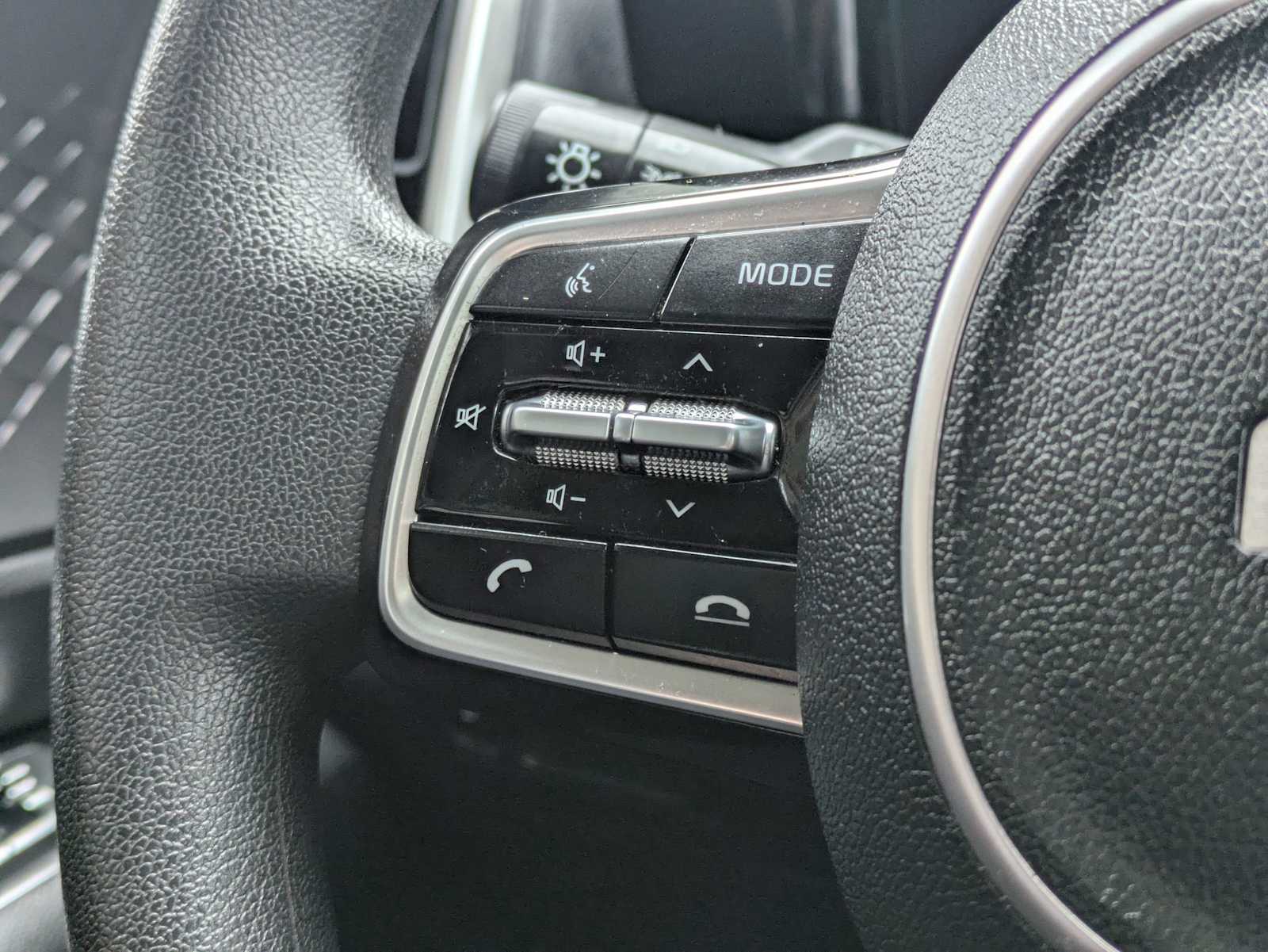 Thumbnail: 2022 Kia Sorento - 24