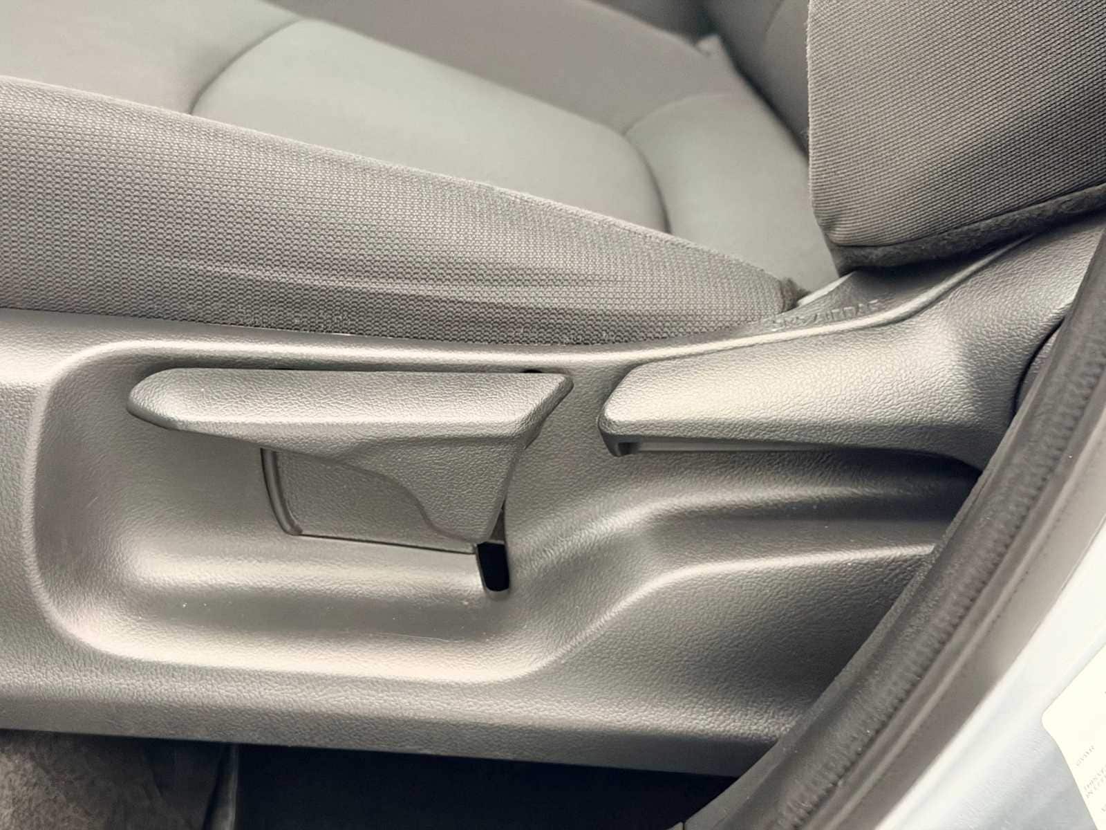 Thumbnail: 2024 Toyota Corolla Cross - 18