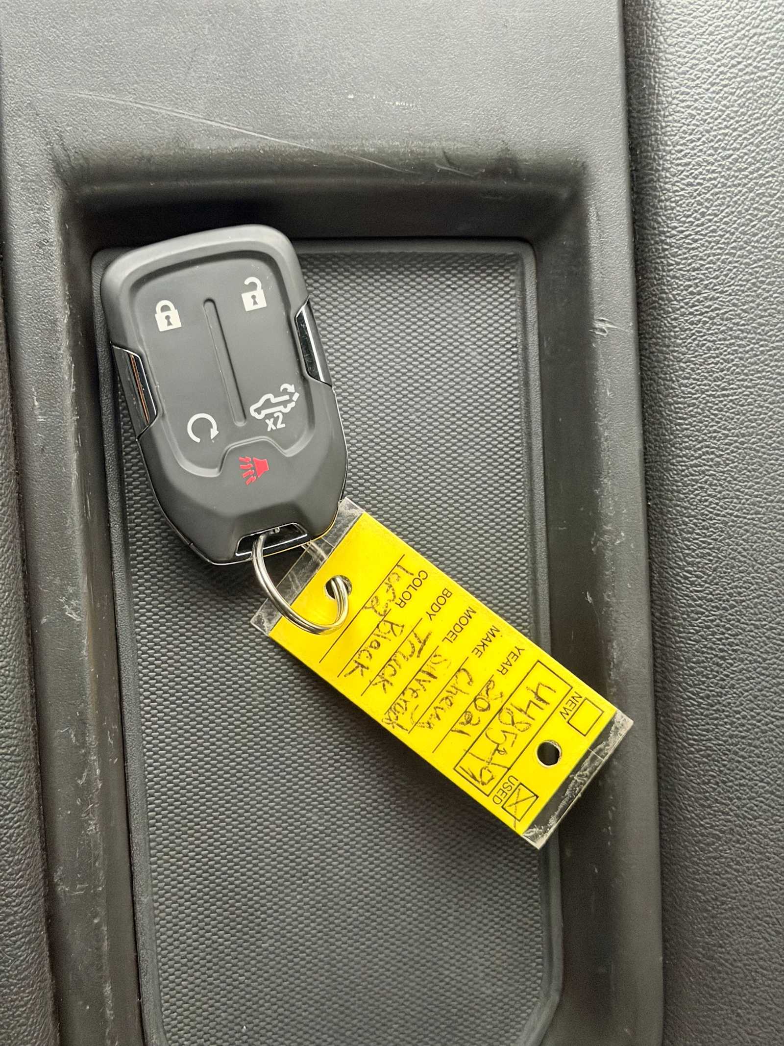 Thumbnail: 2021 Chevrolet Silverado 1500 - 34