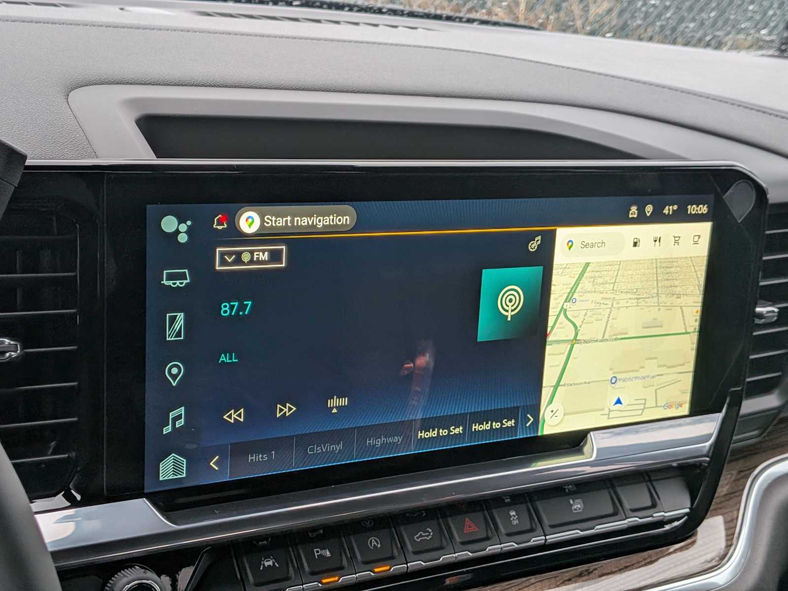 Thumbnail: 2026 Chevrolet Silverado 1500 - 32