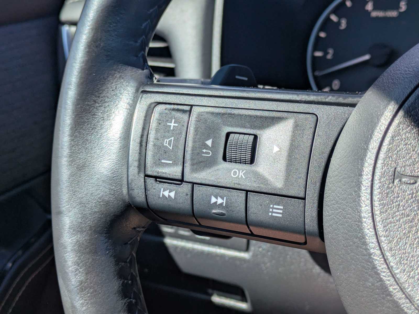 Thumbnail: 2021 Nissan Rogue - 23