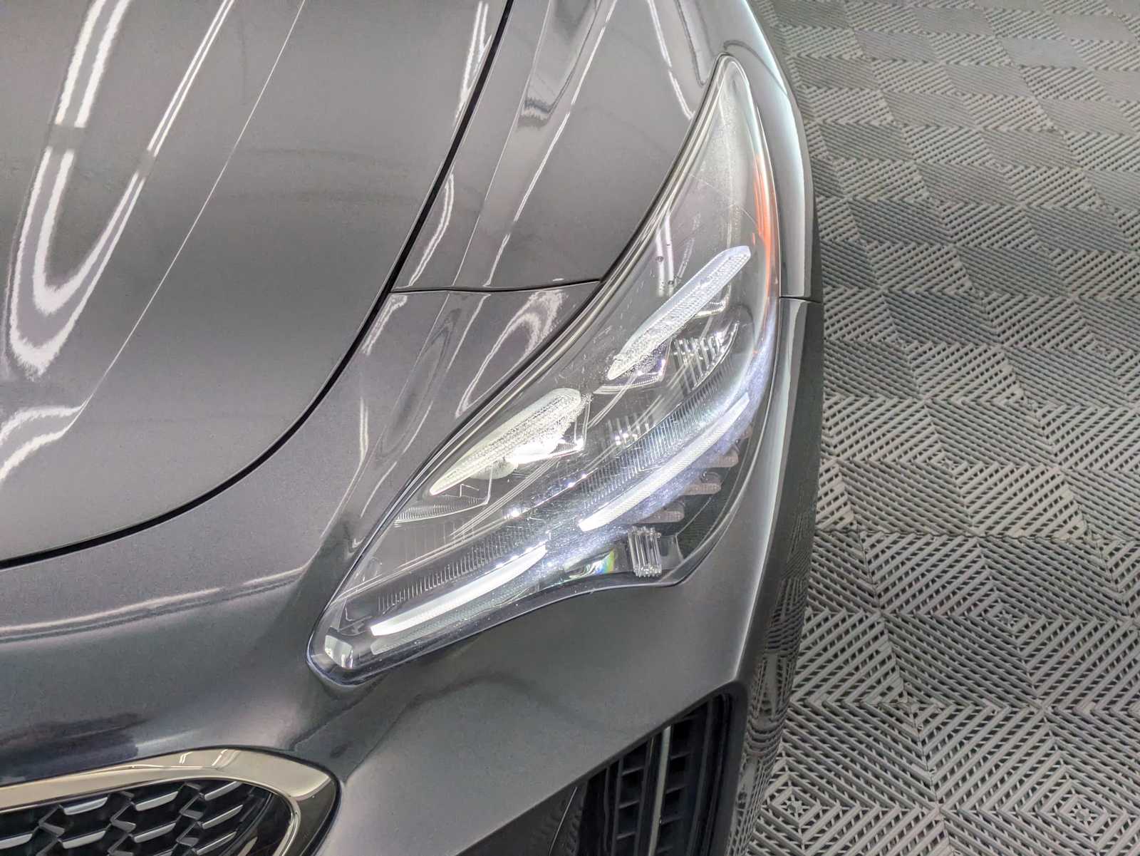 Thumbnail: 2022 Kia Stinger - 10