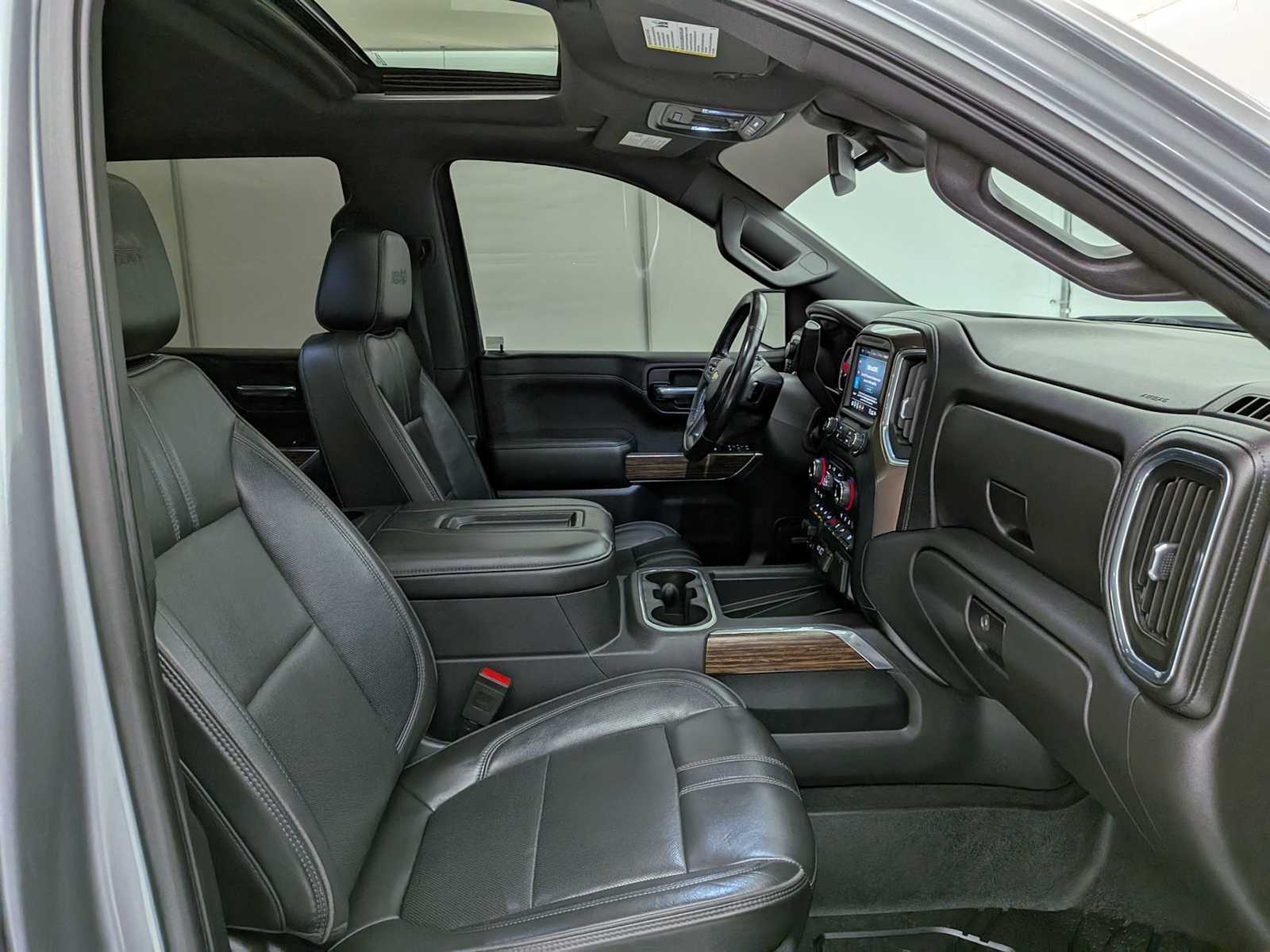 Thumbnail: 2020 Chevrolet Silverado 1500 - 25