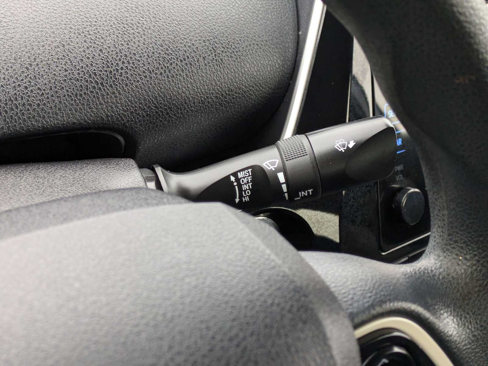 Thumbnail: 2018 Toyota Prius - 26