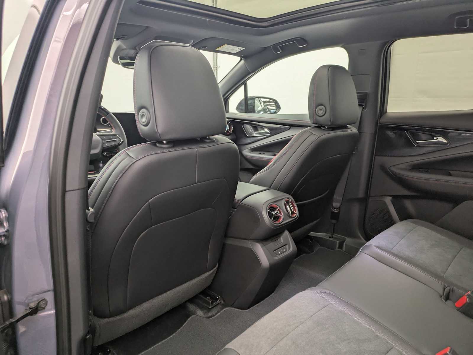 Thumbnail: 2026 Chevrolet Blazer EV - 19