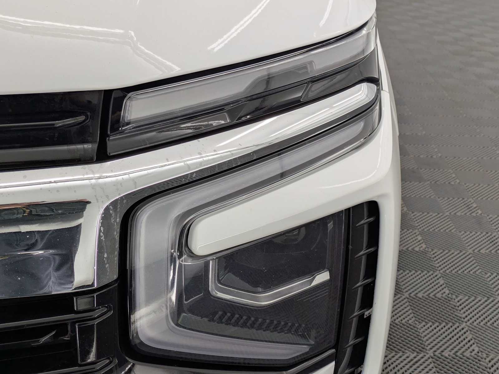 Thumbnail: 2025 Chevrolet Suburban - 10