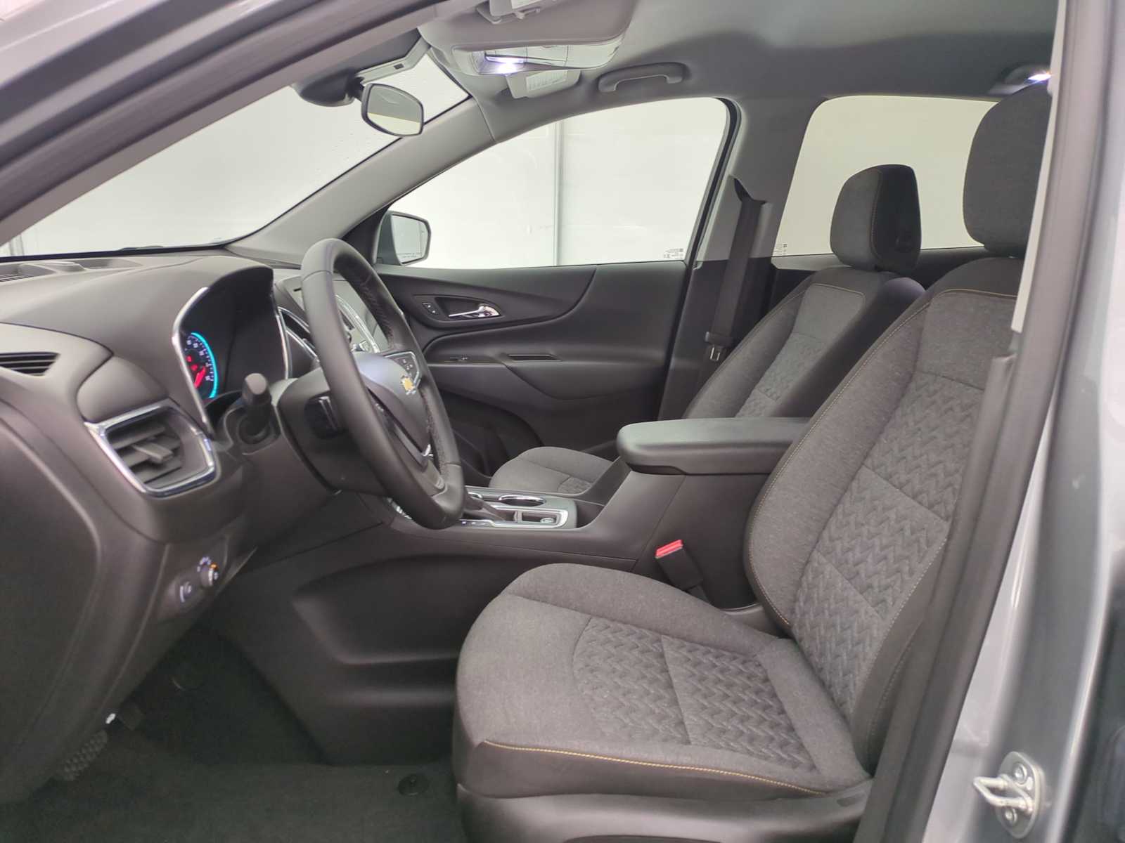 Thumbnail: 2023 Chevrolet Equinox - 14