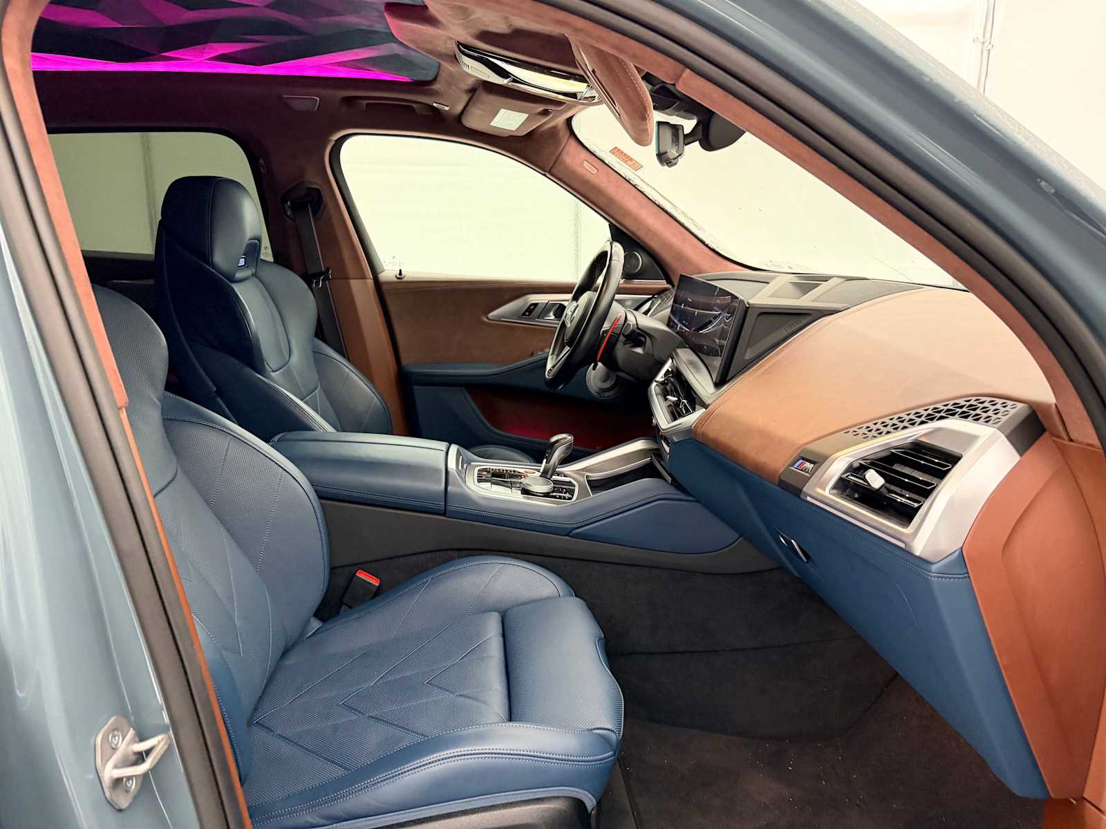 Thumbnail: 2023 BMW XM - 21