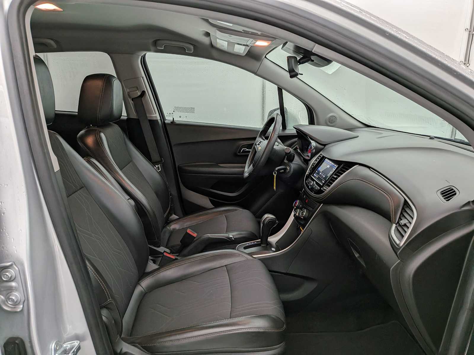 Thumbnail: 2021 Chevrolet Trax - 21