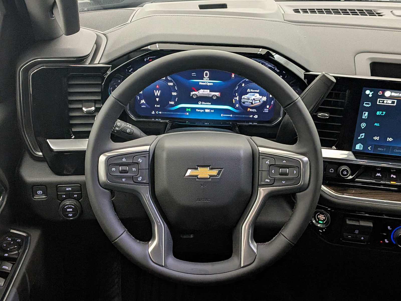 Thumbnail: 2026 Chevrolet Silverado 1500 - 26