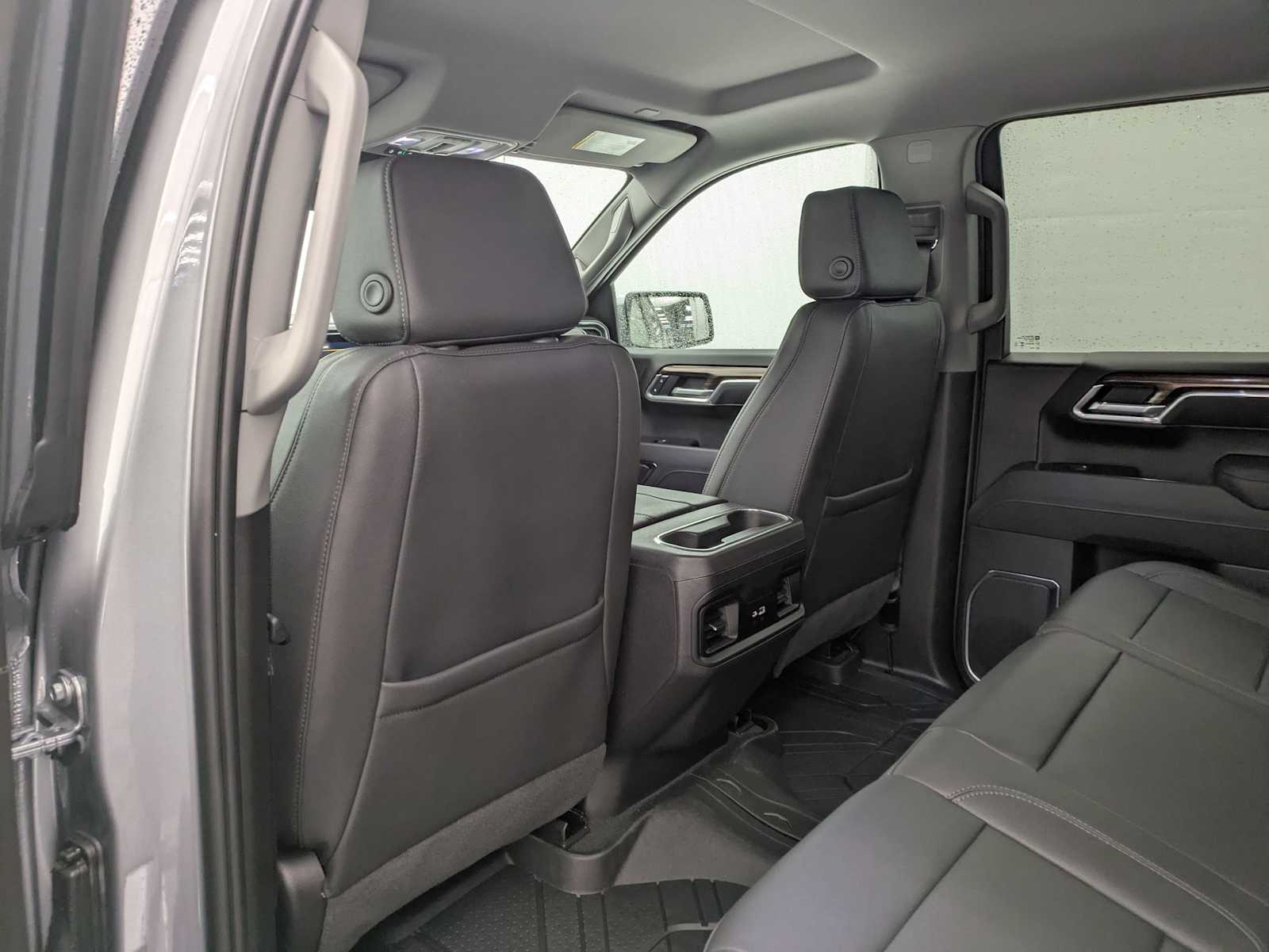 Thumbnail: 2026 Chevrolet Silverado 1500 - 20