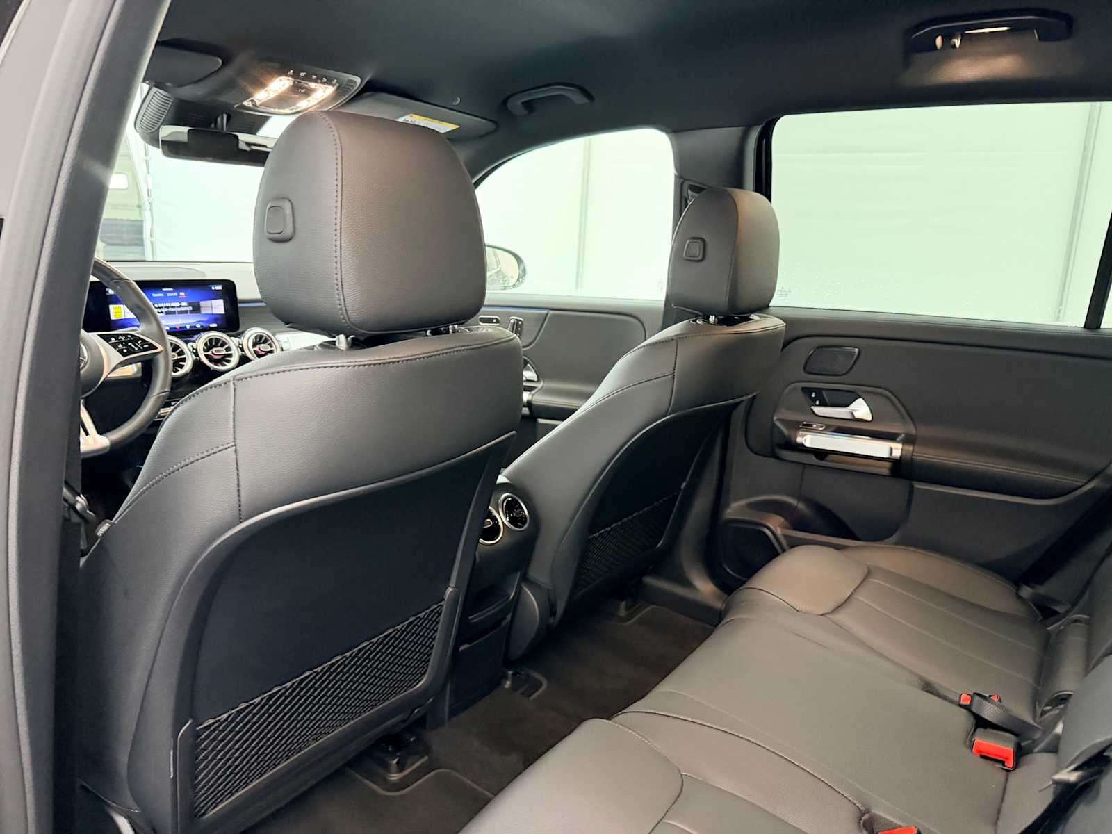 Thumbnail: 2024 Mercedes-Benz EQB - 18