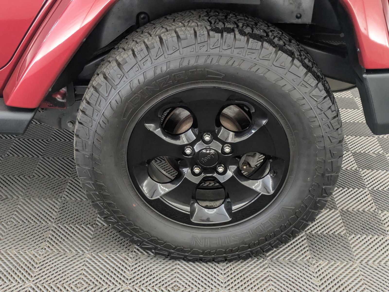 Thumbnail: 2013 Jeep Wrangler - 14