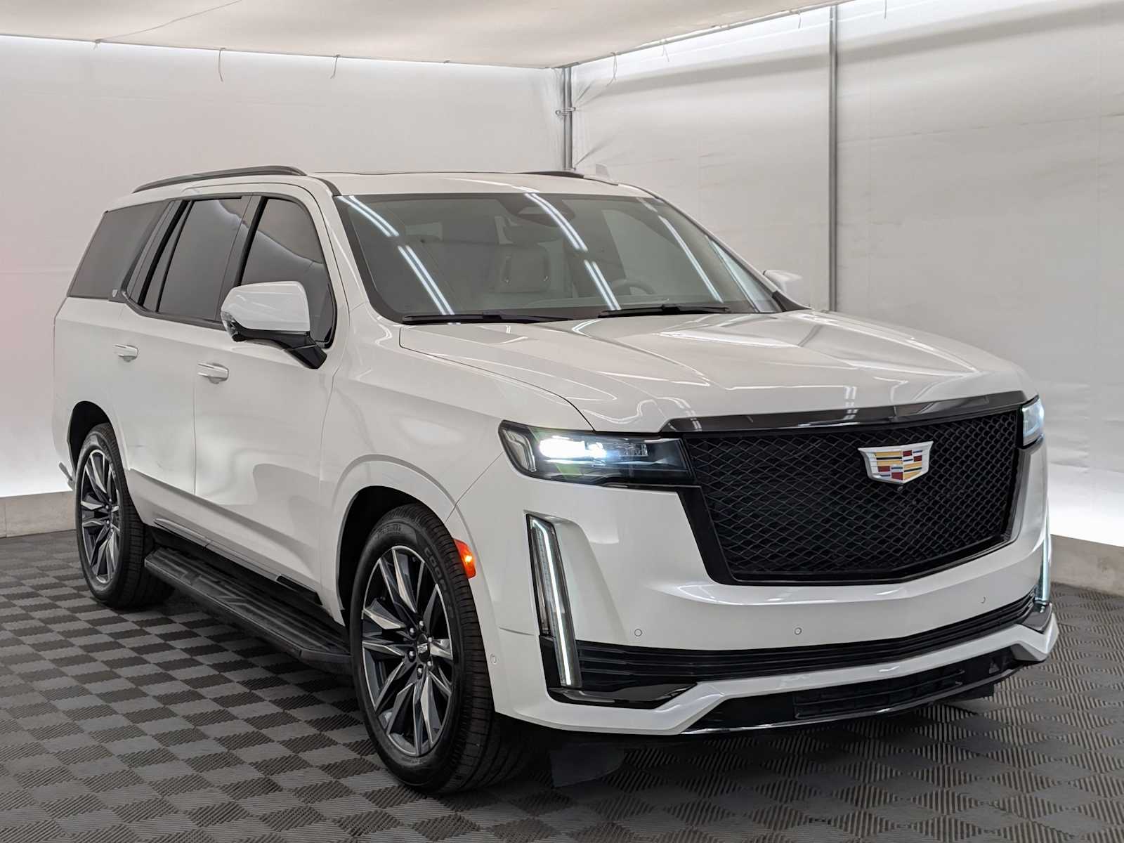 Thumbnail: 2021 Cadillac Escalade - 8