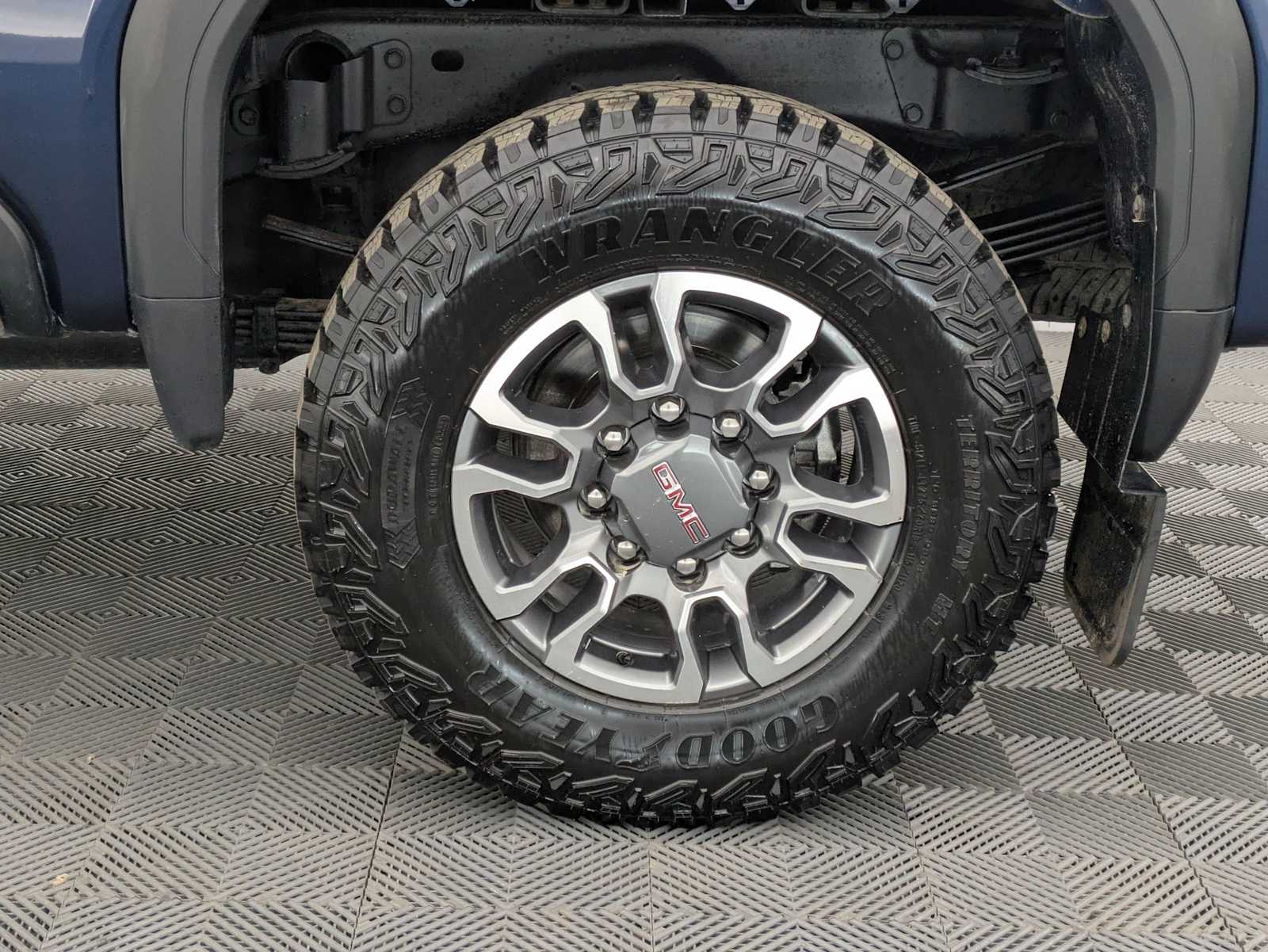 Thumbnail: 2023 GMC Sierra 3500 - 15