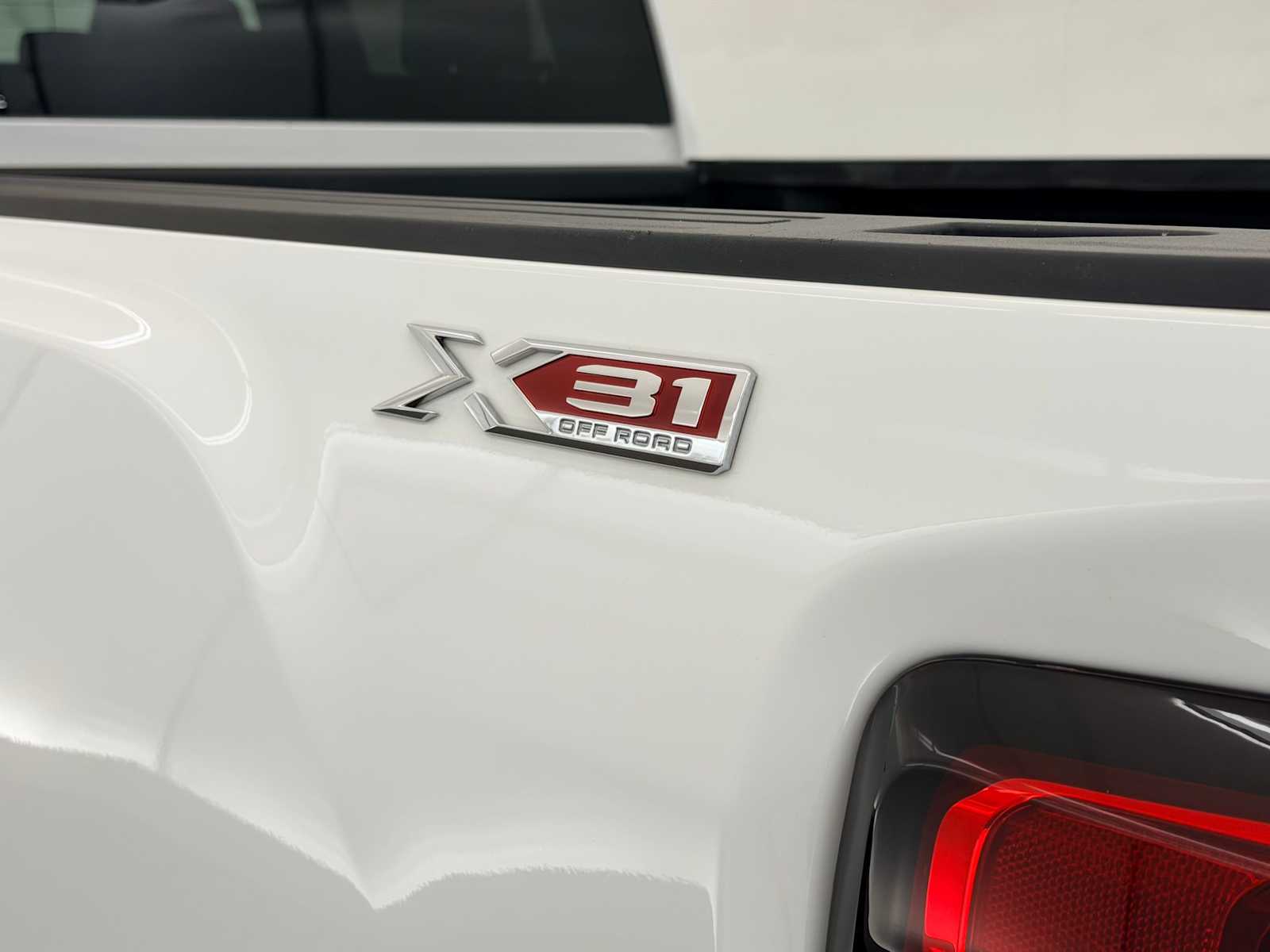 Thumbnail: 2023 GMC Sierra 3500 - 13