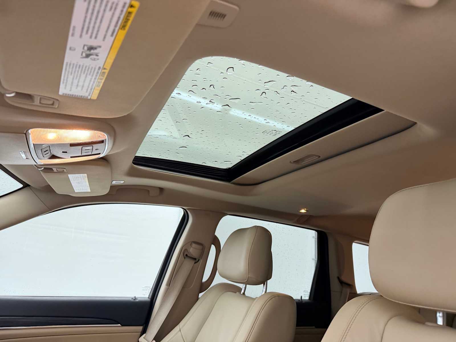 Thumbnail: 2021 Jeep Grand Cherokee - 20