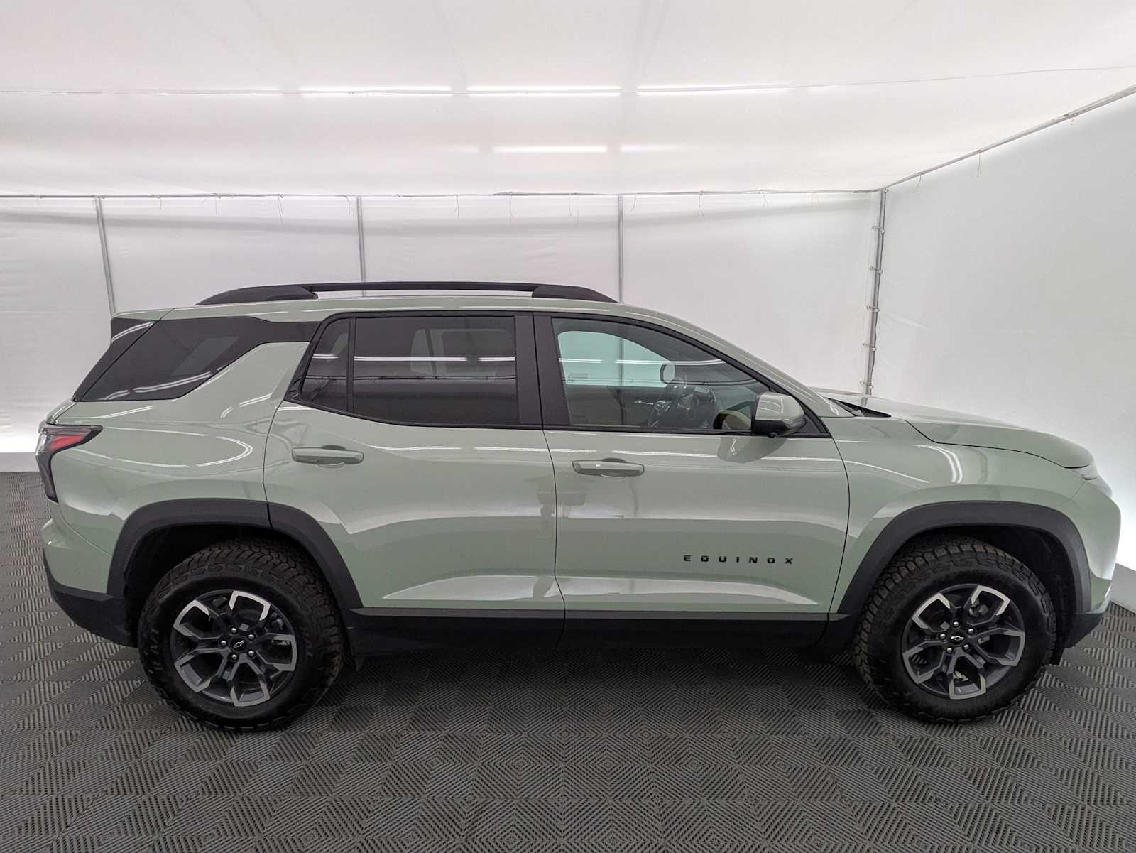 Thumbnail: 2026 Chevrolet Equinox - 7