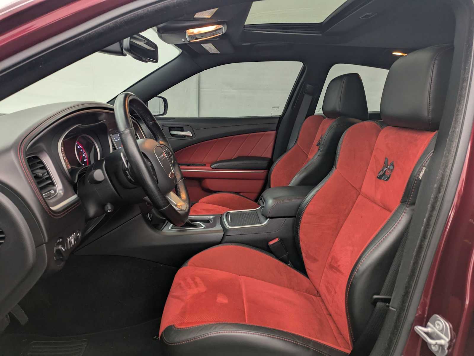 Thumbnail: 2020 Dodge Charger - 17