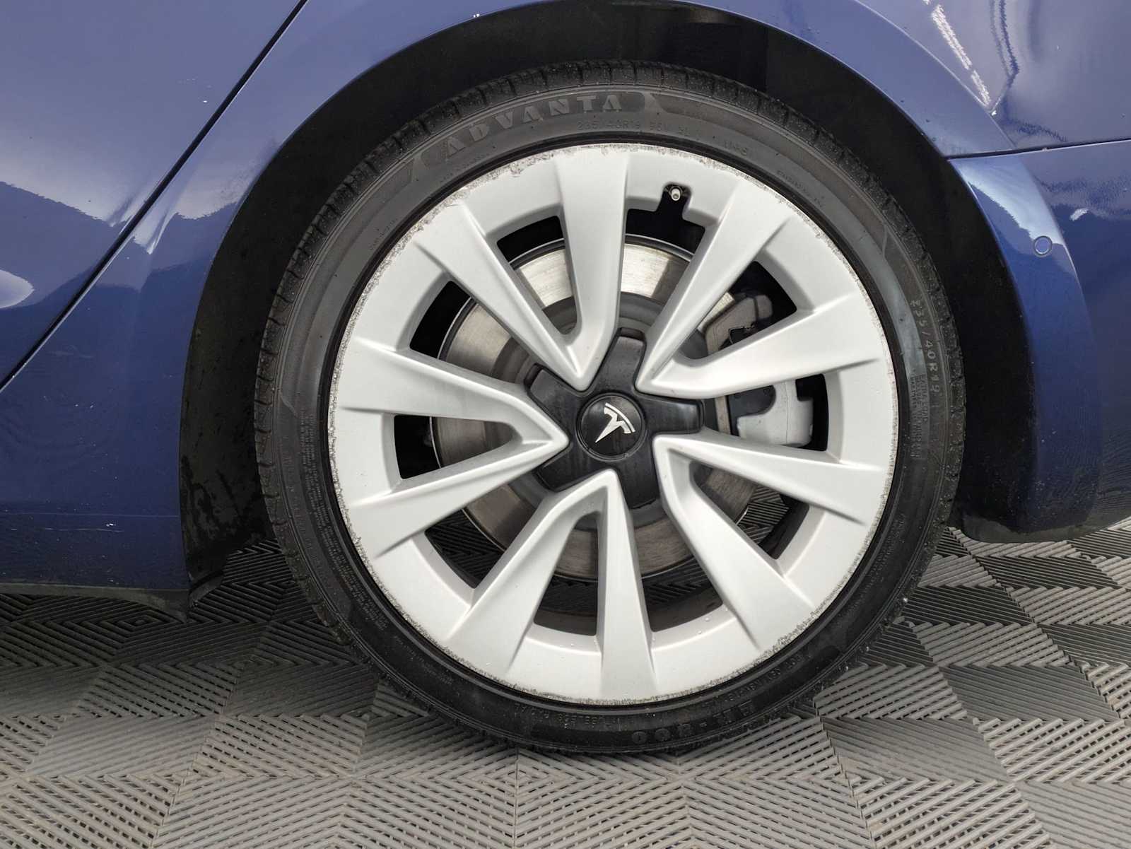 Thumbnail: 2022 Tesla Model 3 - 11