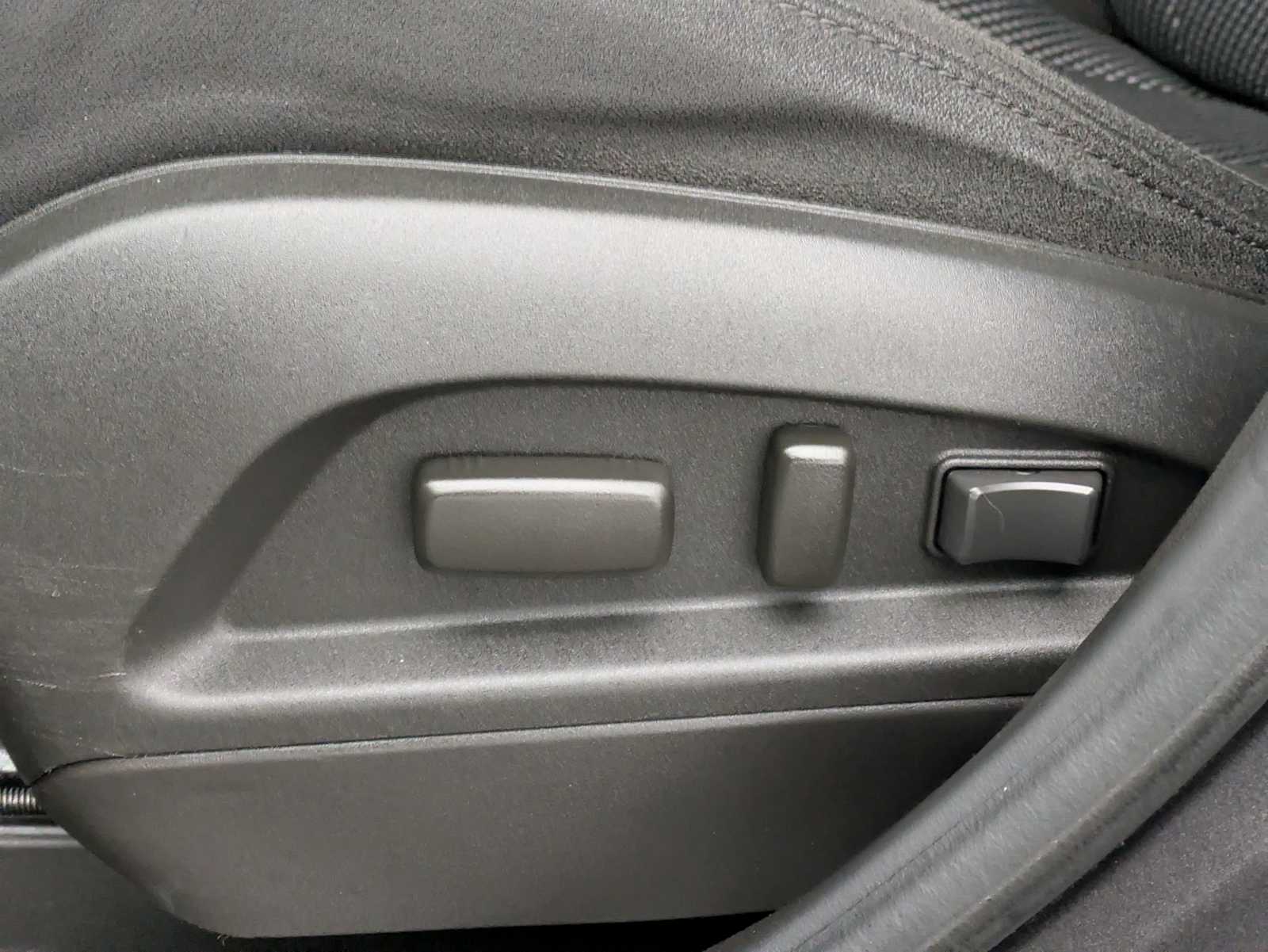 Thumbnail: 2015 Chevrolet Equinox - 18