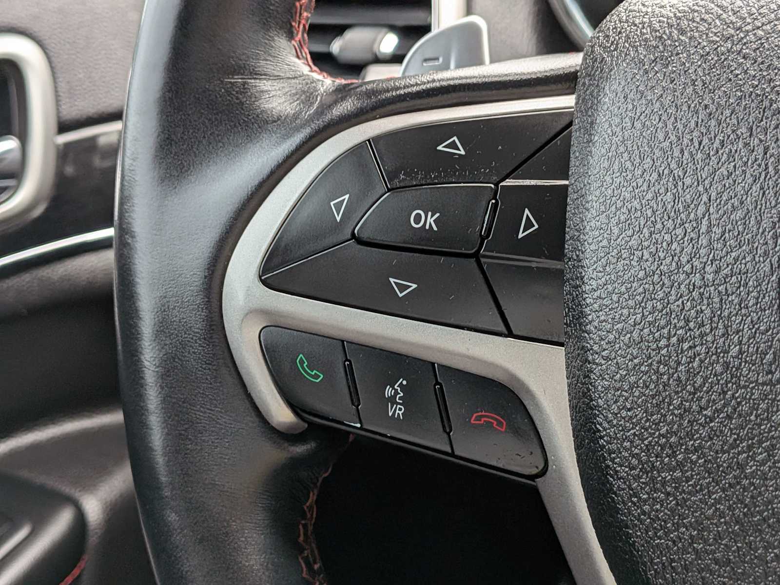 Thumbnail: 2017 Jeep Grand Cherokee - 27