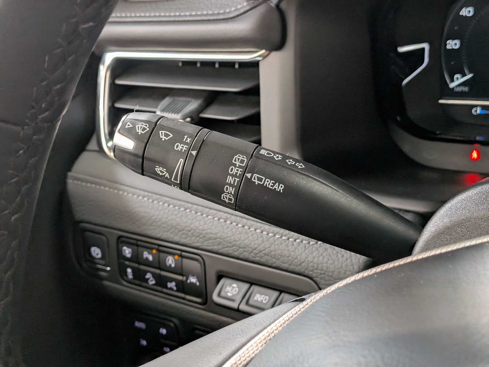 Thumbnail: 2024 GMC Yukon - 29