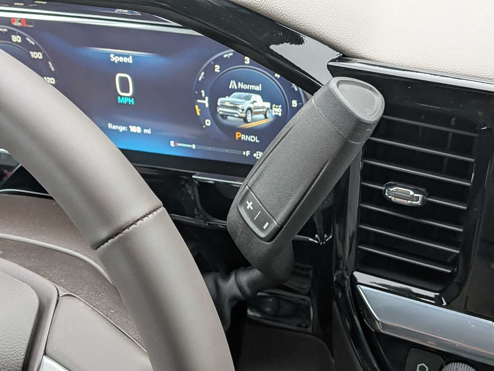 Thumbnail: 2026 Chevrolet Silverado 1500 - 33