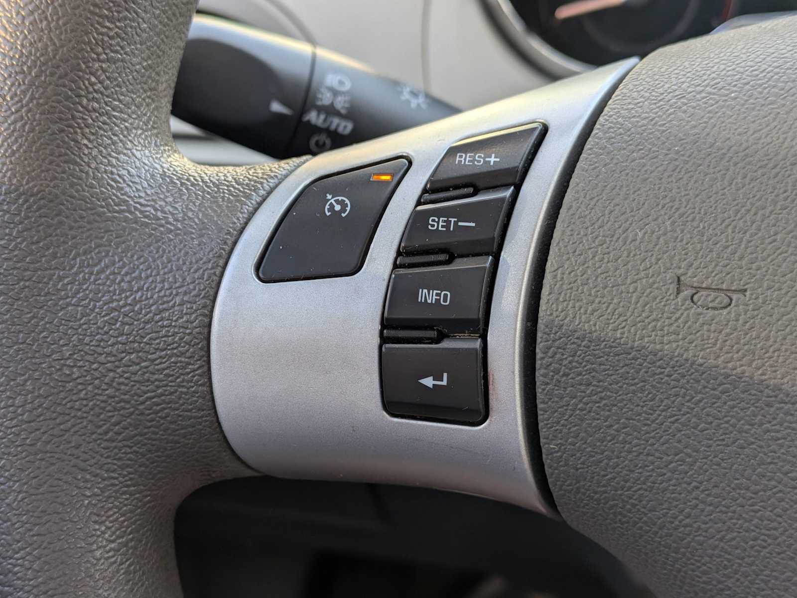 Thumbnail: 2011 Chevrolet Malibu - 23